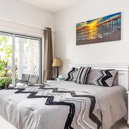 Shore To Please - Large Studio Condo
